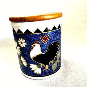 Farmhouse Kitchen Rooster Large Ceramic Canister Wooden Lid Silicone Liner VTG
